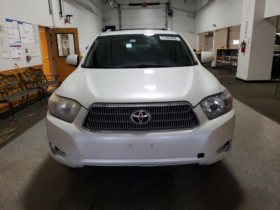 2008 Toyota Highlander VIN JTEEW41AX82003339 COPART salvage auction — MINOR DENT/SCRATCHES, Ak - Certificate Of Vehicle Title (P), sold $4,900 on 2026-07-14 (photo 5)