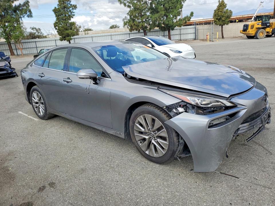 2023 Toyota Mirai VIN JTDAAAAA7PA009085 COPART salvage auction — FRONT END, Salvage Title, sold $125 on 2026-07-23 (photo 4)