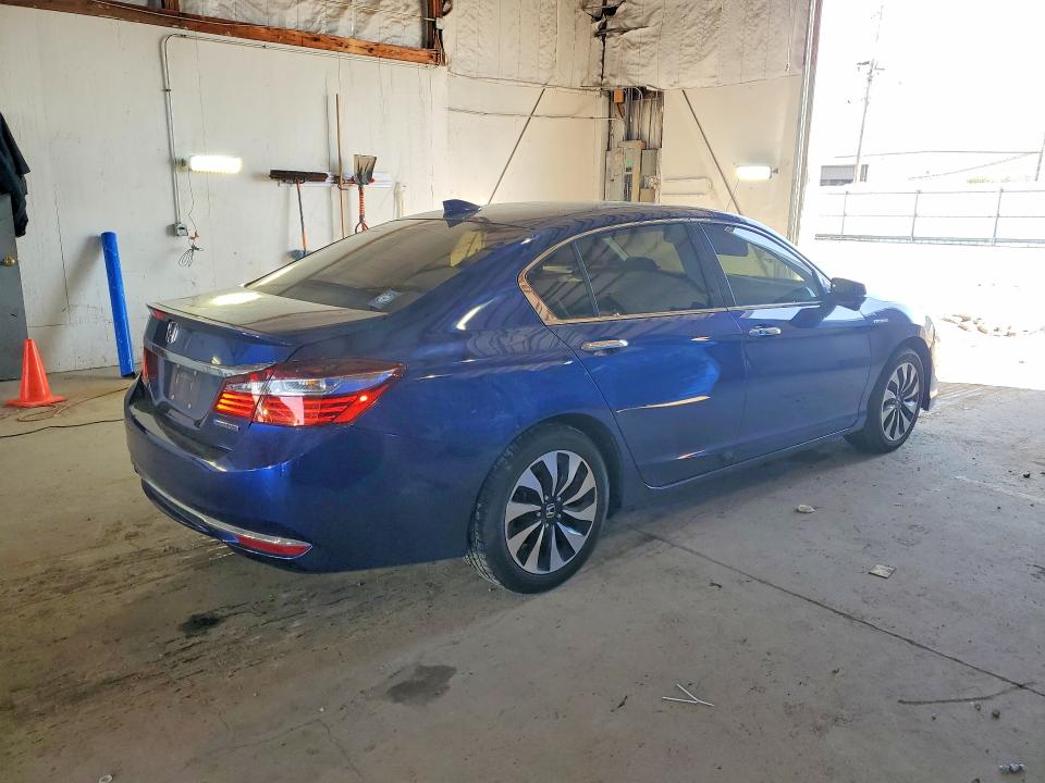 2017 Honda Accord VIN JHMCR6F59HC022953 COPART salvage auction — HAIL, Ky - Hail Salvage Brand, sold $4,250 on 2026-07-13 (photo 3)