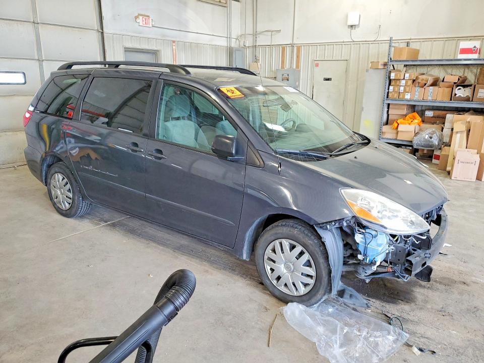 2010 Toyota Sienna VIN 5TDKK4CC1AS316733 COPART salvage auction — FRONT END, Mo - Salvage Certificate Of Title, sold $400 on 2026-07-21 (photo 4)