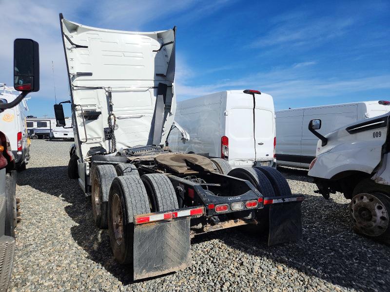 2025 Volvo VIN 4V4NC9EH3SN668160 COPART salvage auction — SIDE, Co - Public - Salvage Title, sold $26,250 on 2026-07-09 (photo 3)