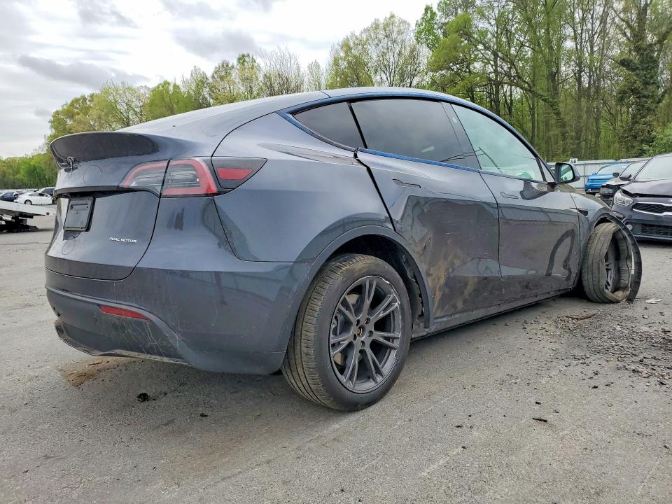 2025 Tesla Model y VIN 7SAYGDEE6SA361344 COPART salvage auction — FRONT END, Nj - Cert Of Title-Salvage, sold $12,300 on 2026-07-14 (photo 3)