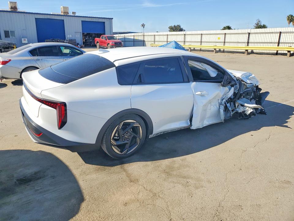 2025 Kia K4 VIN 3KPFU4DE6SE057826 COPART salvage auction — FRONT END, Id - Salvage Certificate Of Title, sold $3,800 on 2026-07-10 (photo 3)