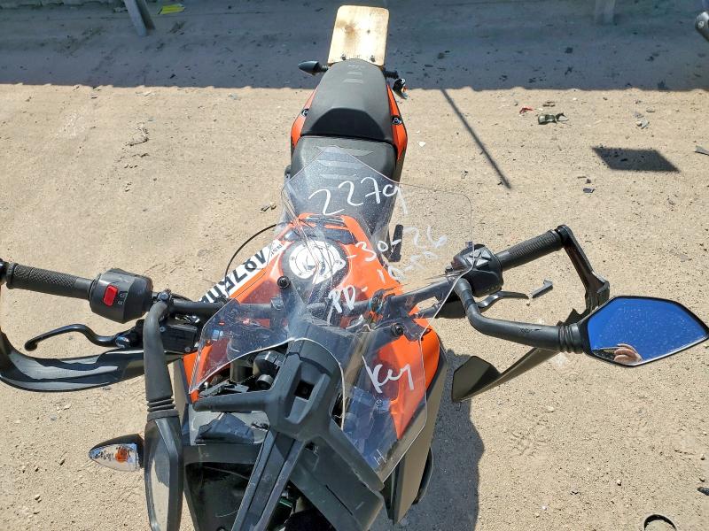 2020 Ktm 390 adventure VIN MD2JGJ402LC212279 COPART salvage auction — FRONT END, TX - SALVAGE VEHICLE TITLE, sold $750 on 2026-07-23 (photo 5)