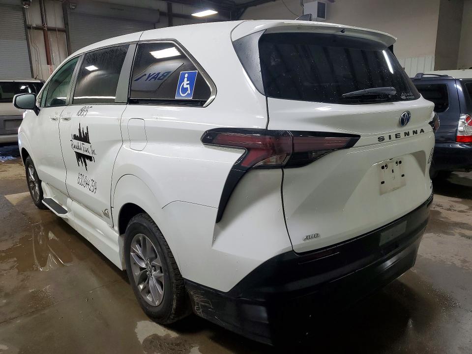 2023 Toyota Sienna VIN 5TDKSKFCXPS086425 COPART salvage auction — WATER/FLOOD, Il - Salvage Cert-Flood, sold $10,200 on 2026-07-14 (photo 2)