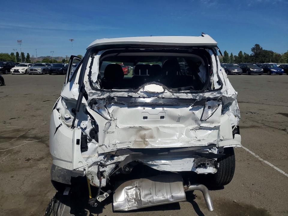 2026 Hyundai Tucson hybrid VIN KM8JBDD12TU443199 COPART salvage auction — REAR END, Ca - Salvage Certificate, sold $6,400 on 2026-07-17 (photo 6)