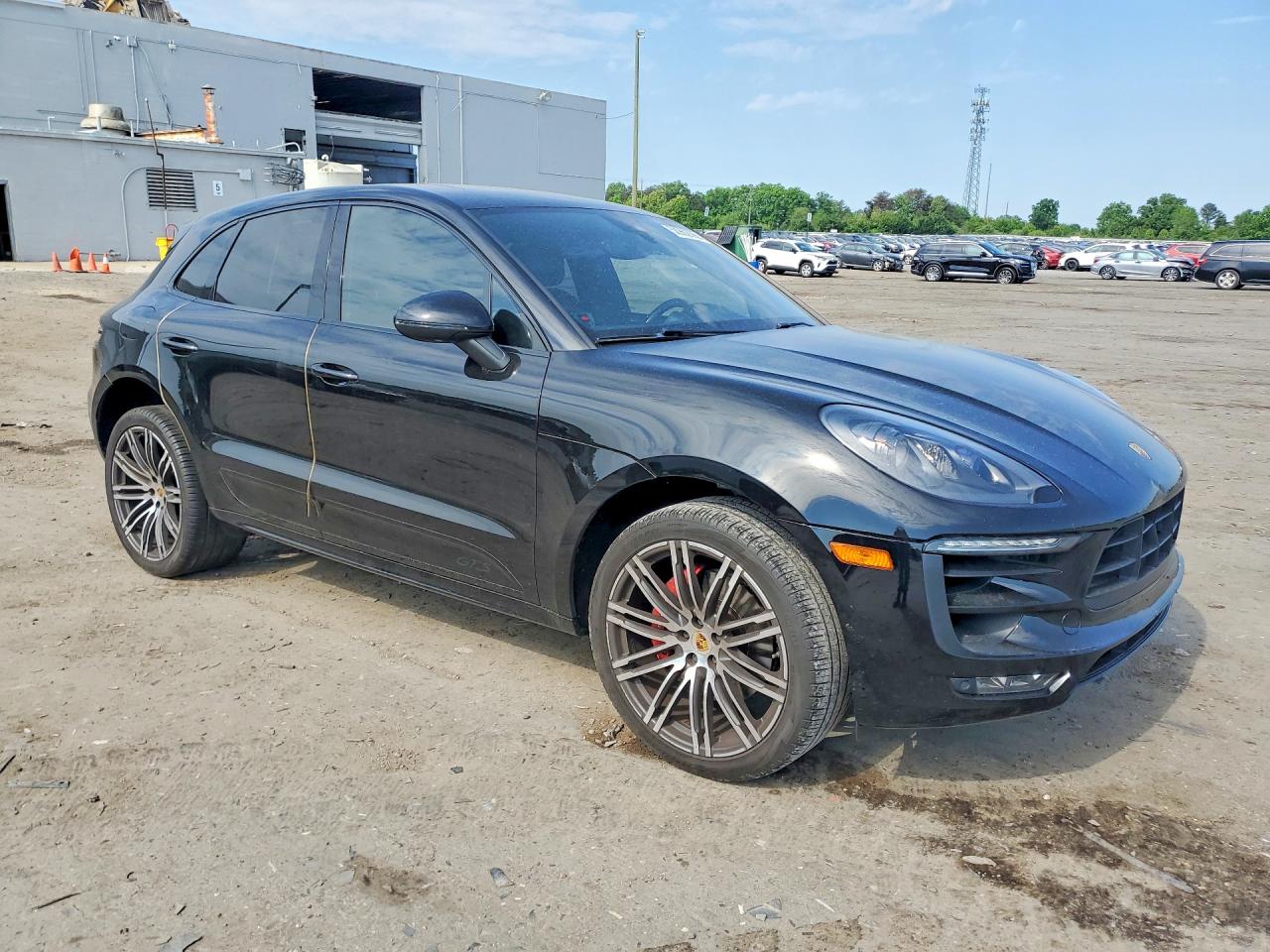 2018 Porsche Macan VIN WP1AG2A50JLB61534 COPART salvage auction — Rear End, VA - CERT OF TITLE - SALVAGE, sold $7,100 on 2026-07-01 (photo 4)