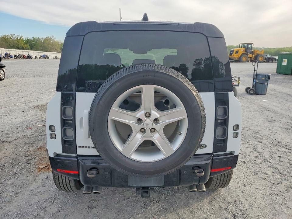 2022 Land rover Defender VIN SALEW6RE6N2071908 COPART salvage auction — MINOR DENT/SCRATCHES, Mt - Dealer Only Clean Title, sold $37,750 on 2026-07-29 (photo 6)