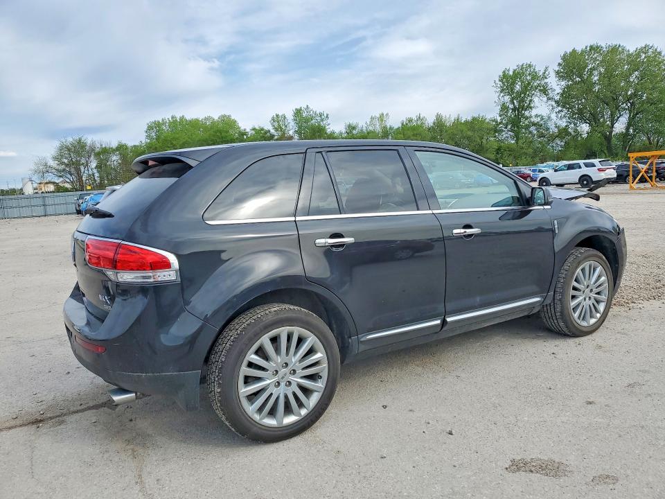 2013 Lincoln Mkx VIN 2LMDJ8JK0DBL35924 COPART salvage auction — FRONT END, Il - Salvage Certificate, sold $1,050 on 2026-07-10 (photo 3)