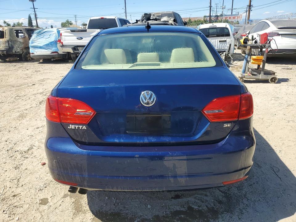 2014 Volkswagen Jetta VIN 3VWD17AJ1EM376593 COPART salvage auction — MINOR DENT/SCRATCHES, CA, sold $500 on 2026-08-17 (photo 6)