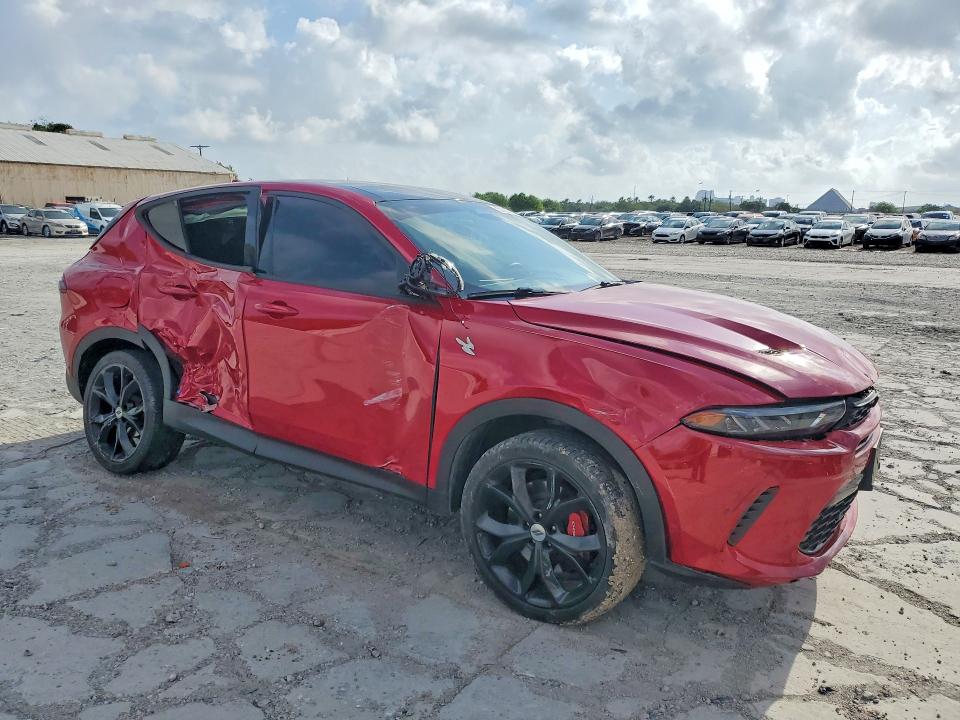 2023 Dodge Hornet VIN ZACNDFBN6P3A06516 COPART salvage auction — SIDE, TX - SALVAGE VEHICLE TITLE, sold $3,100 on 2026-07-28 (photo 4)