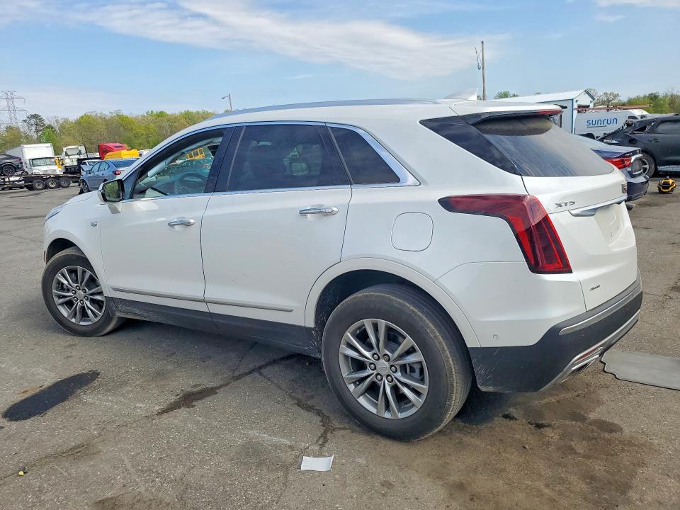 2022 Cadillac Xt5 VIN 1GYKNDRS9NZ172255 COPART salvage auction — SIDE, Salvage Title, sold $9,600 on 2026-08-11 (photo 2)