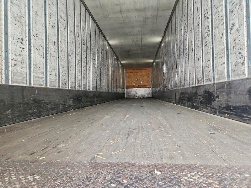 2015 Utility All models VIN 1UYVS2533FG088087 COPART salvage auction — SIDE, TN - DIS/DLR/EXP ONLY CLEAN TITLE (P), sold $0 on 2026-09-24 (photo 6)