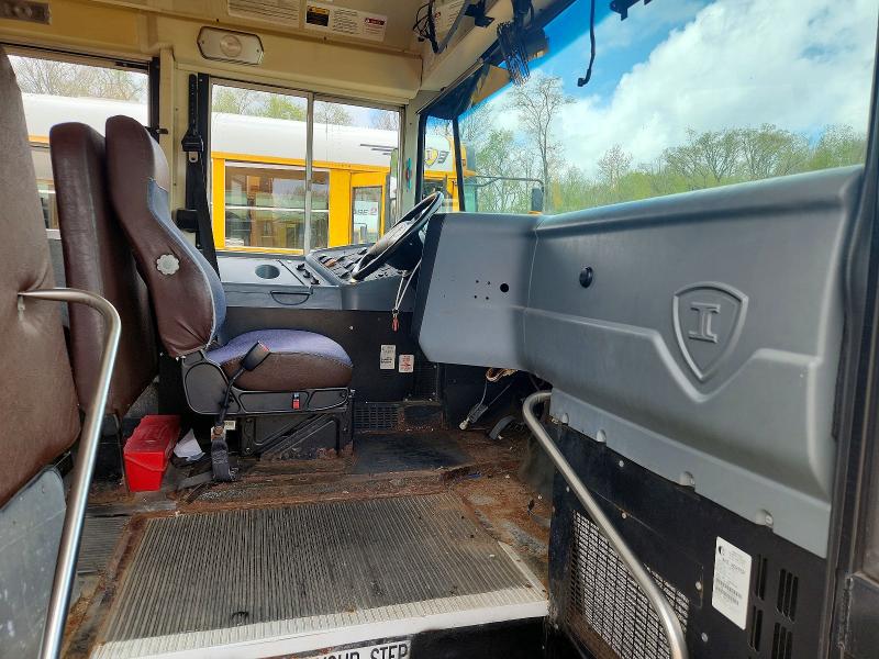 2011 Intl VIN 4DRBUSKN8BB368172 COPART salvage auction — NORMAL WEAR, Oh - Certificate Of Title, sold $1,600 on 2026-07-28 (photo 5)