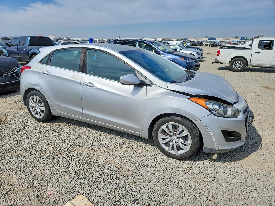 2017 Hyundai Elantra VIN KMHD35LH3HU361777 COPART salvage auction — FRONT END, CA - DIS/DLR/EXP ONLY CLEAN TITLE (P), sold $850 on 2026-07-10 (photo 4)