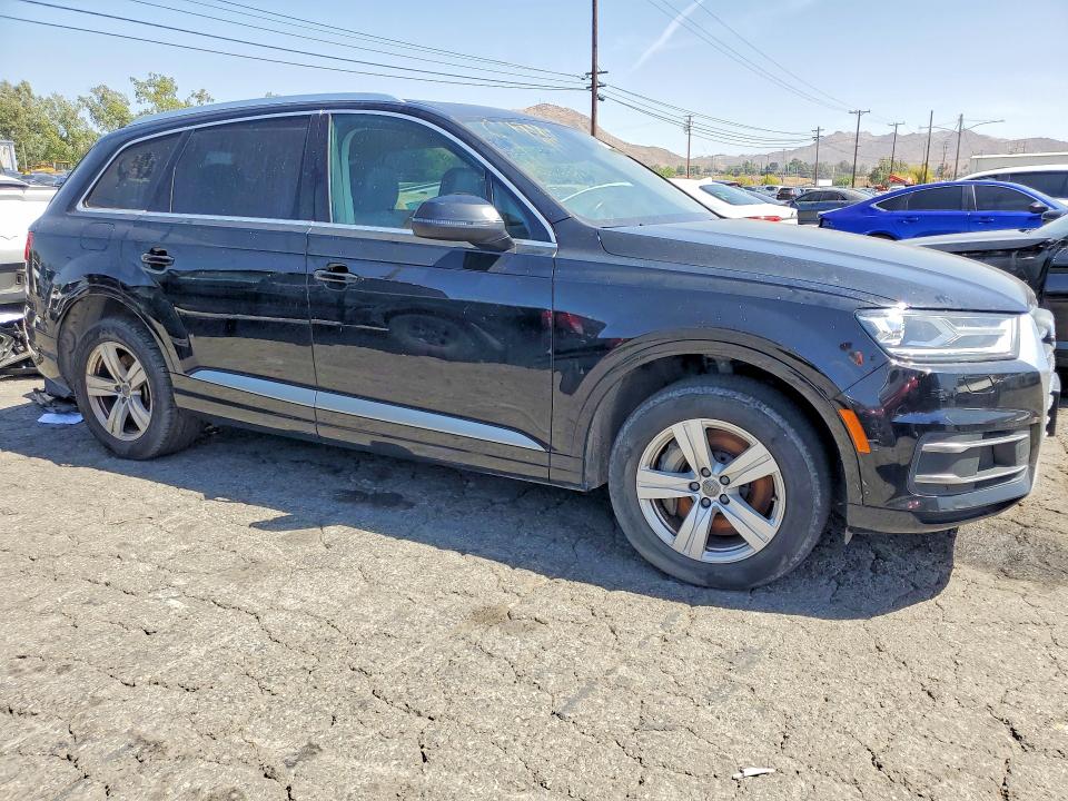 2019 Audi Q7 VIN WA1AHAF7XKD020639 COPART salvage auction — MINOR DENT/SCRATCHES, Ca - Dis/Dlr/Exp Only Clean Title (P), sold $8,000 on 2026-07-27 (photo 4)