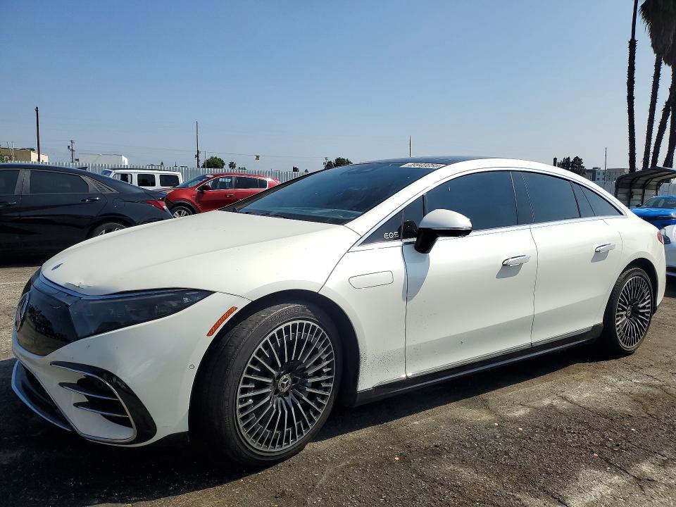 2022 Merz Eqs 450t VIN W1KCG2DB0NA009501 COPART salvage auction — REAR END, Ca - Salvage Cert-Lemon Law Buyback, sold $800 on 2026-08-14 (photo 1)