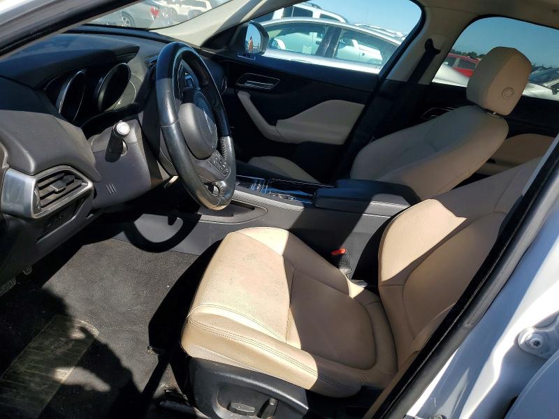 2017 Jaguar F-pace VIN SADCS2BV8HA490208 COPART salvage auction — MINOR DENT/SCRATCHES, Ca - Dis/Dlr/Exp Only Clean Title, sold $3,700 on 2026-07-21 (photo 7)