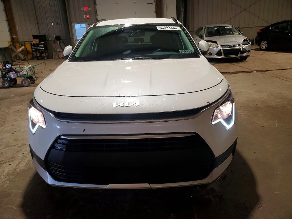 2025 Kia Niro VIN KNDCR3LE7S5287905 COPART salvage auction — REAR END, Salvage Title, sold $1,650 on 2026-07-29 (photo 5)