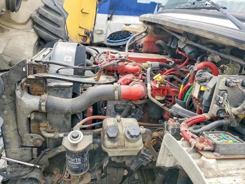 2015 Freightliner M2 VIN 1FVACXDTXFHGT2899 COPART salvage auction — ALL OVER, WI - CERTIFICATE OF TITLE, sold $7,000 on 2026-07-31 (photo 7)