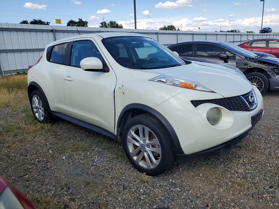 2011 Nissan Juke VIN JN8AF5MV1BT015814 COPART salvage auction — MECHANICAL, Ca - Dis/Dlr/Exp Only Clean Title, sold $950 on 2026-07-09 (photo 4)