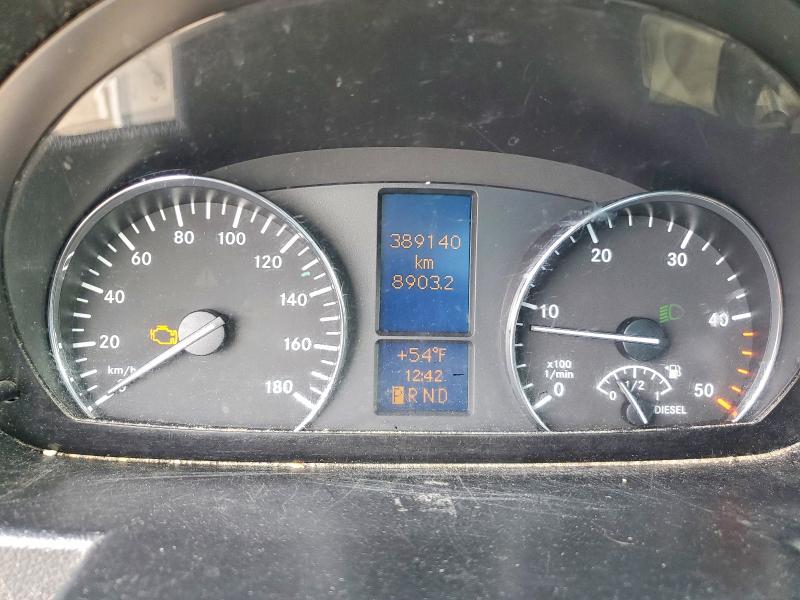 2011 Mercedes-benz Sprinter 2500 VIN WDZBE7CC8B5533647 COPART salvage auction — MINOR DENT/SCRATCHES, ON - PERMIT NO BRAND - UNFIT, sold $2,000 on 2026-07-15 (photo 9)