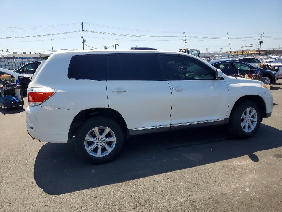 2011 Toyota Highlander VIN 5TDZA3EH9BS012913 COPART salvage auction — FRONT END, CA - SALVAGE CERTIFICATE, sold $2,150 on 2026-07-15 (photo 3)