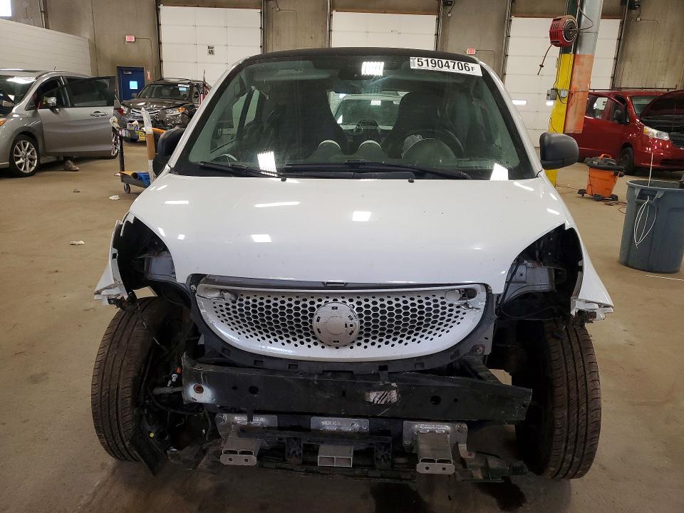 2017 Smart VIN WMEFJ5DA1HK169713 COPART salvage auction — FRONT END, Mn - Cert Of Title-Salvage, sold $250 on 2026-07-07 (photo 5)