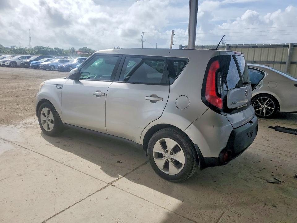 2015 Kia Soul VIN KNDJN2A26F7777171 COPART salvage auction — MINOR DENT/SCRATCHES, Fl - Cert Of Title-Slvg Rebld Flood, sold $950 on 2026-07-29 (photo 2)