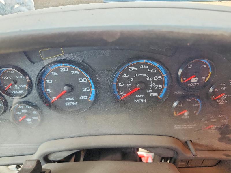 2014 Ic VIN 4DRBUAAN2EB780684 COPART salvage auction — MINOR DENT/SCRATCHES, TX - CERTIFICATE OF TITLE, sold $1,400 on 2026-09-04 (photo 8)
