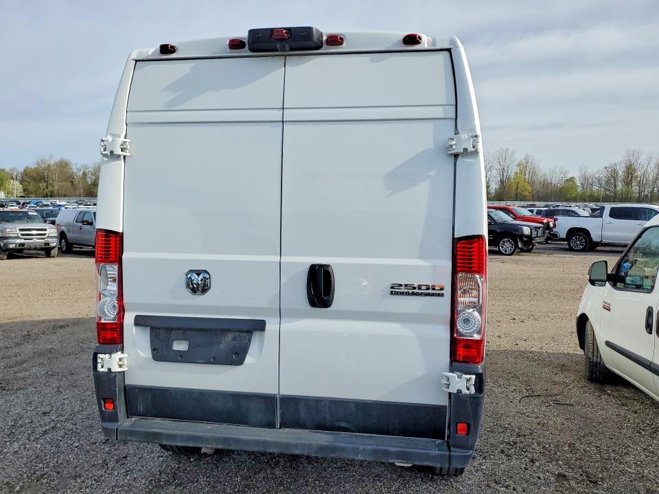 2025 Ram Promaster 2500 VIN 3C6LRVDG6SE512144 COPART salvage auction — SIDE, Mi - Dealer Only Clean Title, sold $24,200 on 2026-07-29 (photo 6)