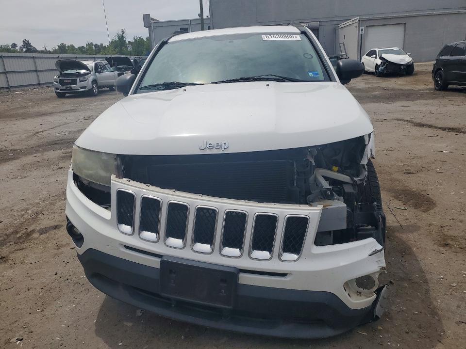 2014 Jeep Compass VIN 1C4NJDBB7ED709436 COPART salvage auction — FRONT END, Salvage Title, sold $200 on 2026-07-21 (photo 5)