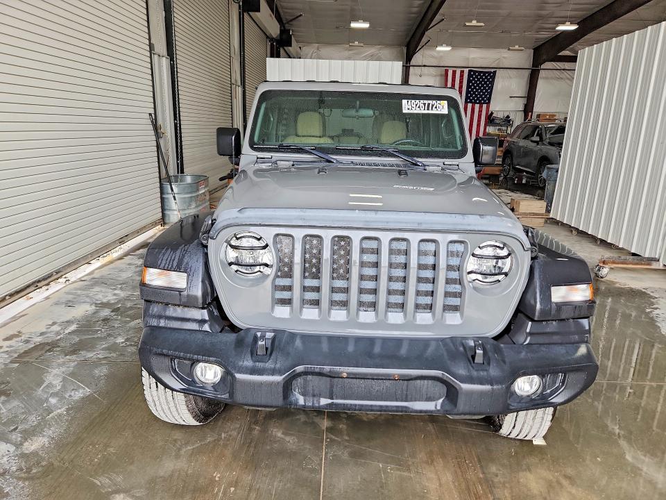 2022 Jeep Wrangler unlimited VIN 1C4HJXDG7NW230266 COPART salvage auction — MINOR DENT/SCRATCHES, IL - CERTIFICATE OF TITLE, sold $17,000 on 2026-07-16 (photo 5)