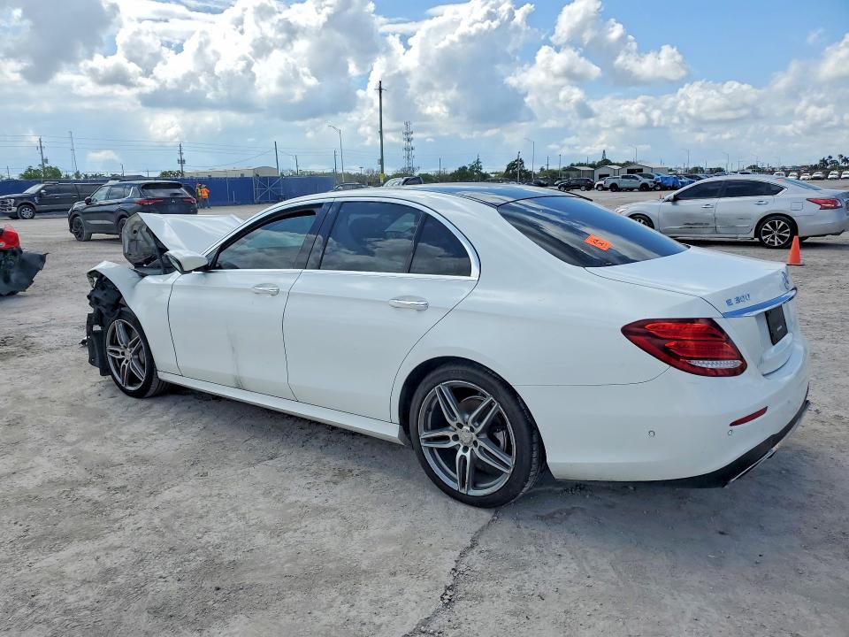 2017 Mercedes-benz E-klasse VIN WDDZF4JB4HA072585 COPART salvage auction — FRONT END, FL, sold $1,800 on 2026-08-17 (photo 2)