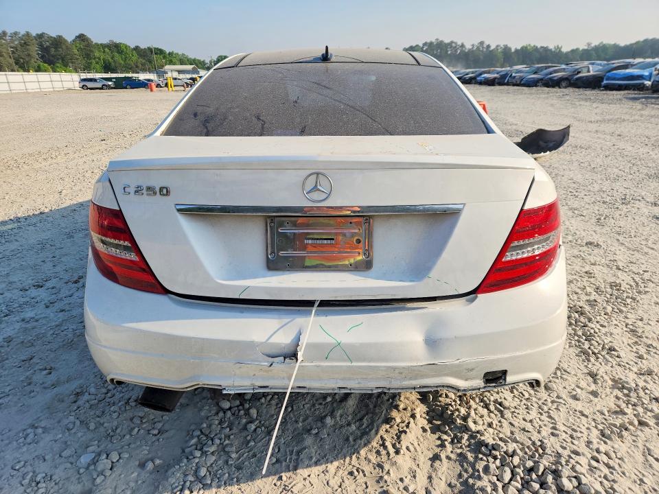 2013 Mercedes-benz C-klasse VIN WDDGJ4HB4DF996047 COPART salvage auction — FRONT END, GA - CERT OF TITLE-SALVAGE, sold $1,400 on 2026-08-06 (photo 6)