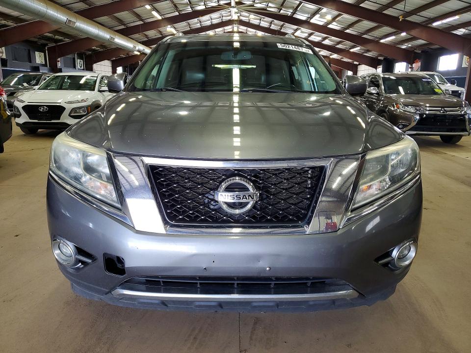 2016 Nissan Pathfinder VIN 5N1AR2MM3GC612071 COPART salvage auction — MINOR DENT/SCRATCHES, CT - CERTIFICATE OF TITLE, sold $3,500 on 2026-07-09 (photo 5)