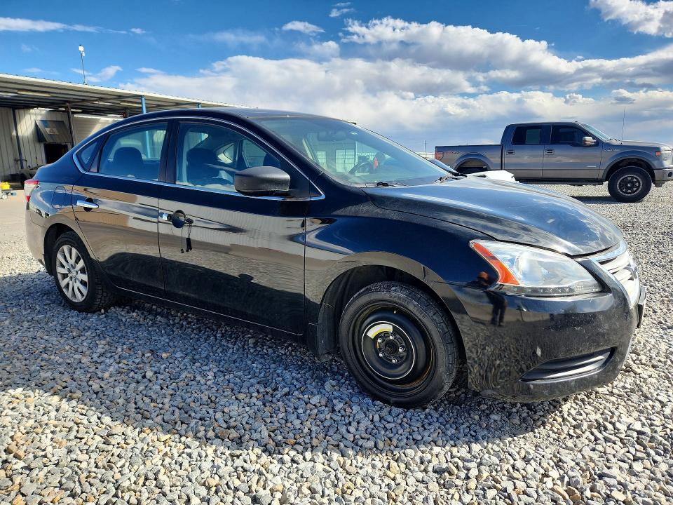 2013 Nissan Sentra VIN 3N1AB7AP4DL743632 COPART salvage auction — MINOR DENT/SCRATCHES, Salvage Title, sold $750 on 2026-07-09 (photo 4)