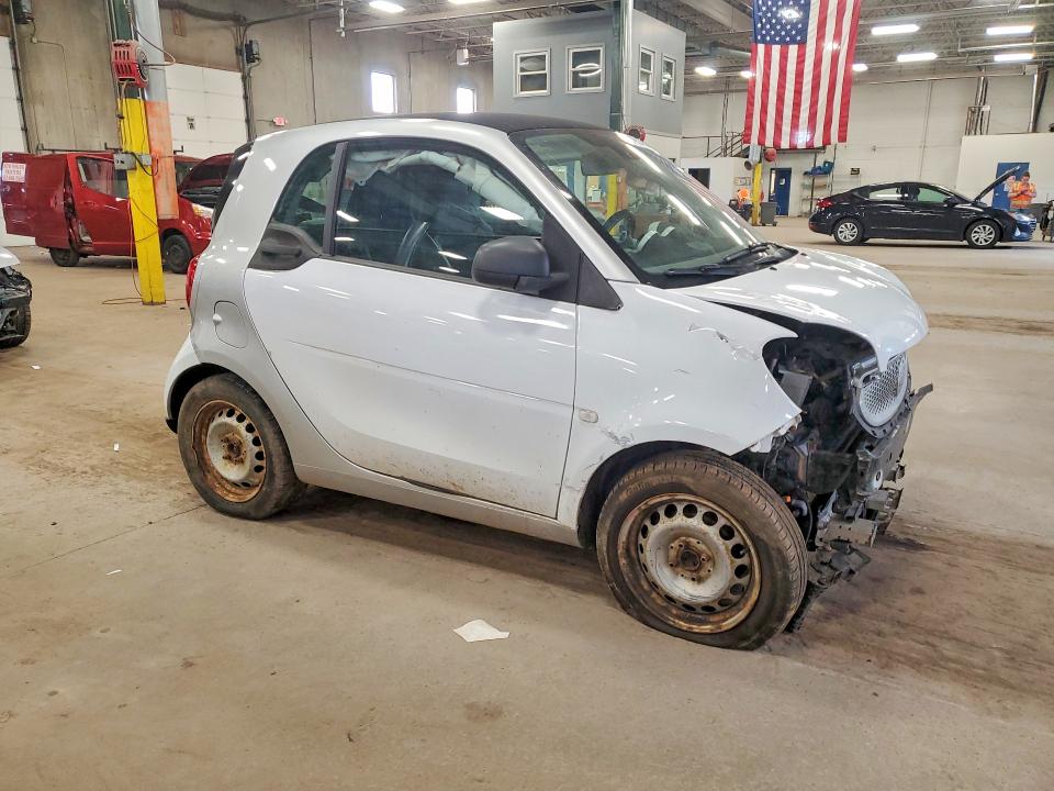 2017 Smart VIN WMEFJ5DA1HK169713 COPART salvage auction — FRONT END, Mn - Cert Of Title-Salvage, sold $250 on 2026-07-07 (photo 4)