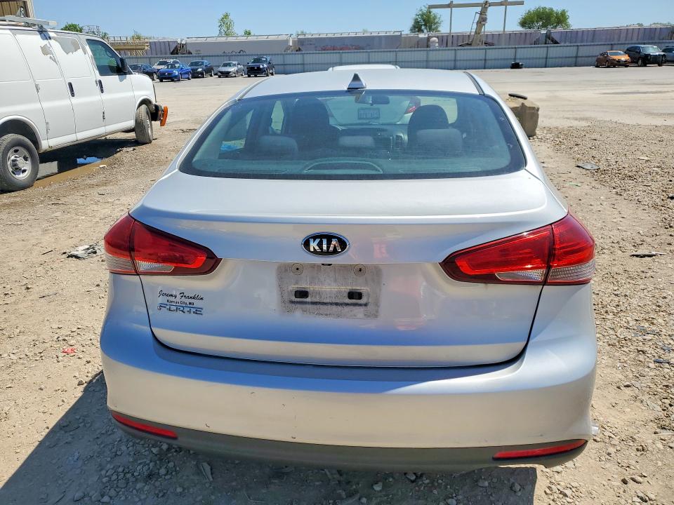 2018 Kia Forte VIN 3KPFL4A74JE171198 COPART salvage auction — MECHANICAL, Mo - Dealer Only Clean Title, sold $1,950 on 2026-07-02 (photo 6)
