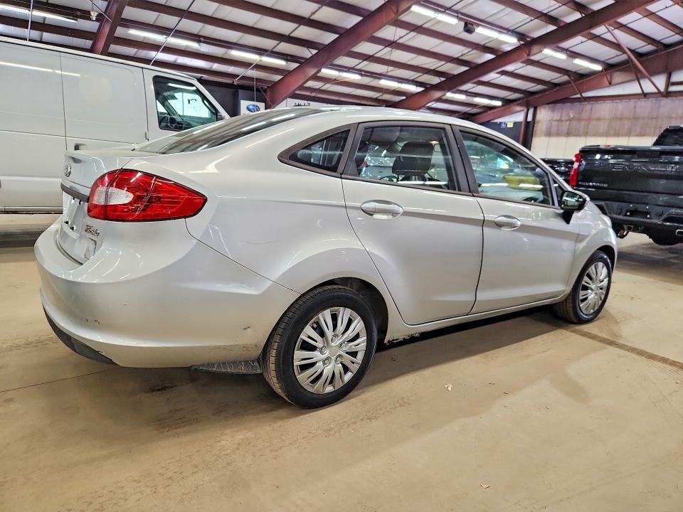 2013 Ford Fiesta VIN 3FADP4AJ7DM148943 COPART salvage auction — MINOR DENT/SCRATCHES, Nh - Certificate Of Title, sold $2,500 on 2026-07-09 (photo 3)