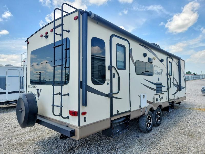 2016 Rockwood Ultra VIN 4X4TRLC2XGZ143149 COPART salvage auction — VANDALISM, TX - SALVAGE VEHICLE TITLE, sold $4,050 on 2026-07-30 (photo 4)