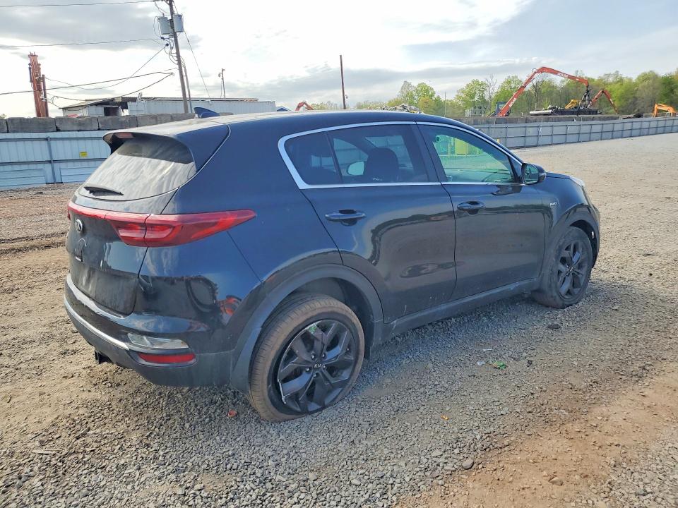 2022 Kia Sportage VIN KNDPMCAC4N7027343 COPART salvage auction — SIDE, Id - Salvage Certificate Of Title, sold $375 on 2026-07-10 (photo 3)