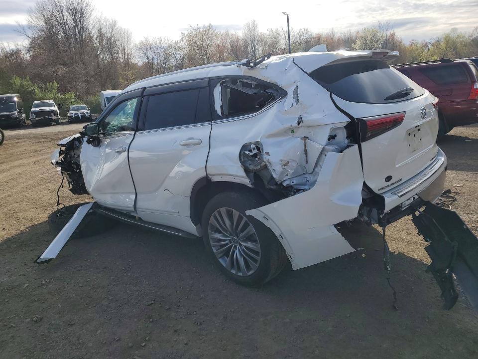 2021 Toyota Highlander VIN 5TDFZRBH4MS078923 COPART salvage auction — FRONT END, Ma - Cert Of Title-Salvage, sold $5,200 on 2026-07-23 (photo 2)