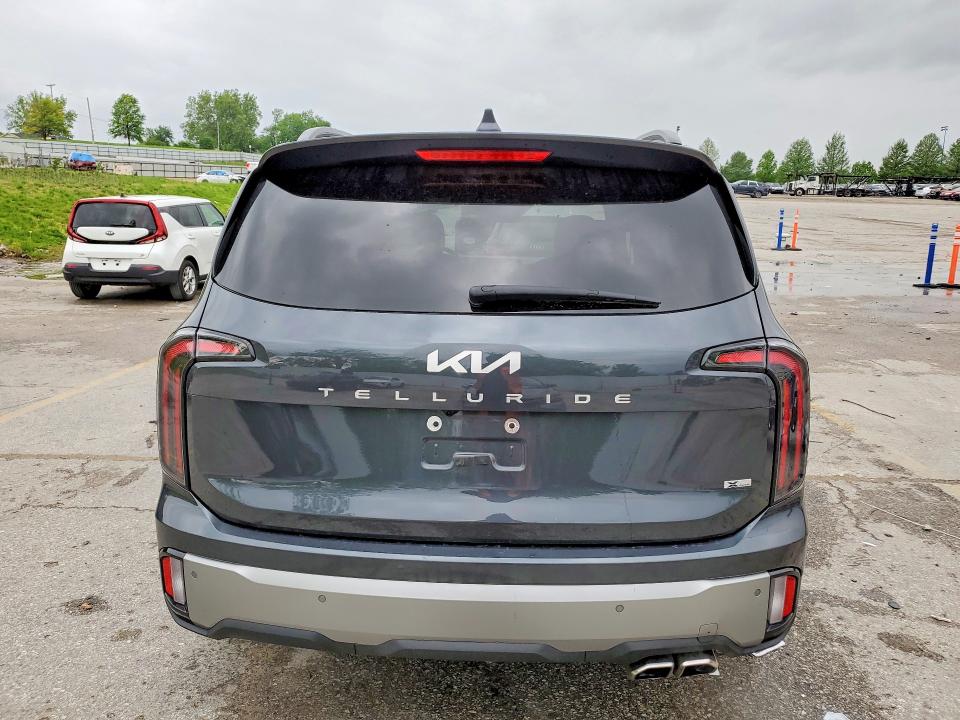 2023 Kia Telluride VIN 5XYP5DGC6PG382112 COPART salvage auction — MINOR DENT/SCRATCHES, MO - CERTIFICATE OF TITLE, sold $32,000 on 2026-07-02 (photo 6)
