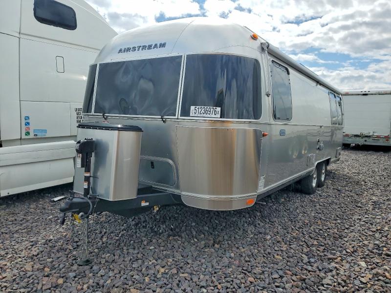 2024 Airstream Camper VIN 1STTNYL22RJ572643 COPART salvage auction — REAR END, IN - CERT OF TITLE-SALVAGE TITLE, sold $21,200 on 2026-07-30 (photo 2)
