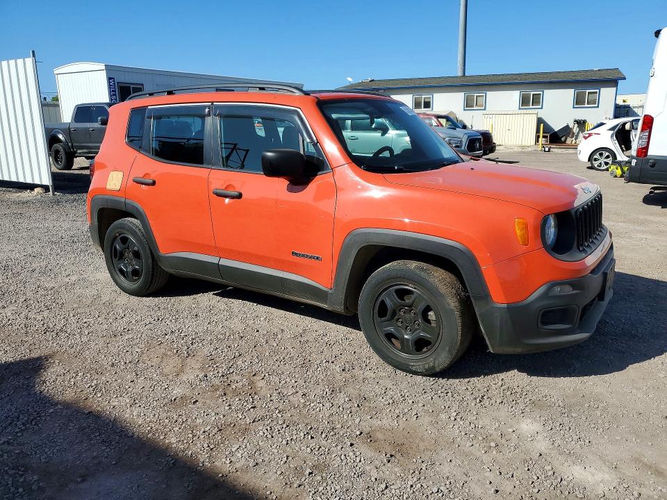2015 Jeep Renegade VIN ZACCJAAT2FPC10370 COPART salvage auction — FRONT END, HI - CERTIFICATE OF SALVAGE, sold $2 on 2026-08-17 (photo 4)