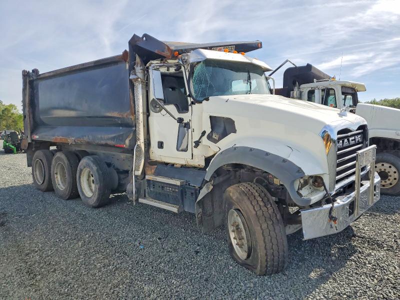 2021 Mack Granite VIN 1M2GR4GC3MM022855 — COPART salvage auction photo