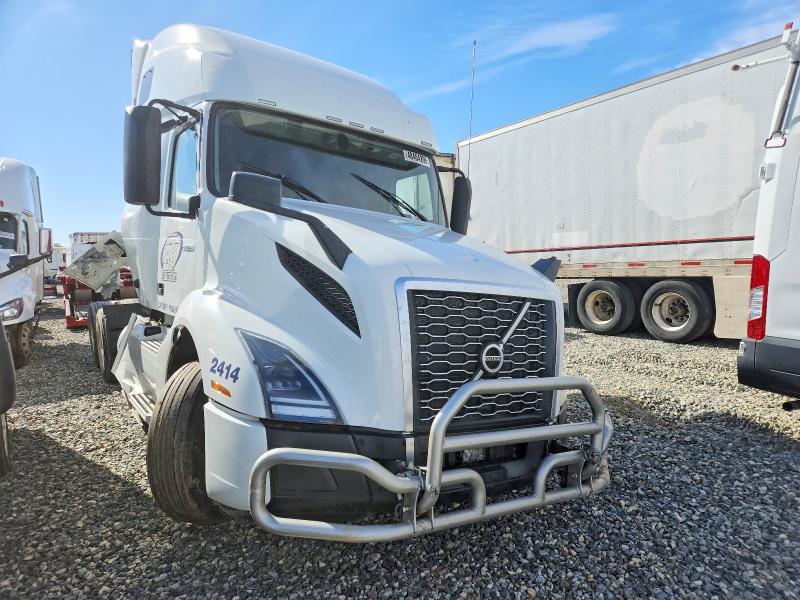 2025 Volvo VIN 4V4NC9EH3SN668160 COPART salvage auction — SIDE, Co - Public - Salvage Title, sold $26,250 on 2026-07-09 (photo 1)