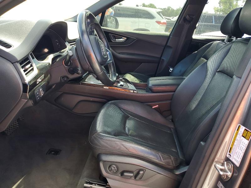 2017 Audi Q7 VIN WA1LAAF7XHD033655 COPART salvage auction — NORMAL WEAR, FL - CERTIFICATE OF TITLE (P), sold $4,700 on 2026-07-31 (photo 7)