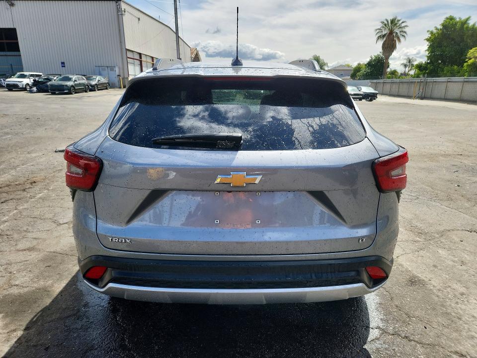 2025 Chevrolet Trax VIN KL77LHEP8SC243077 COPART salvage auction — FRONT END, Fl - Certificate Of Destruction, sold $1,850 on 2026-07-17 (photo 6)